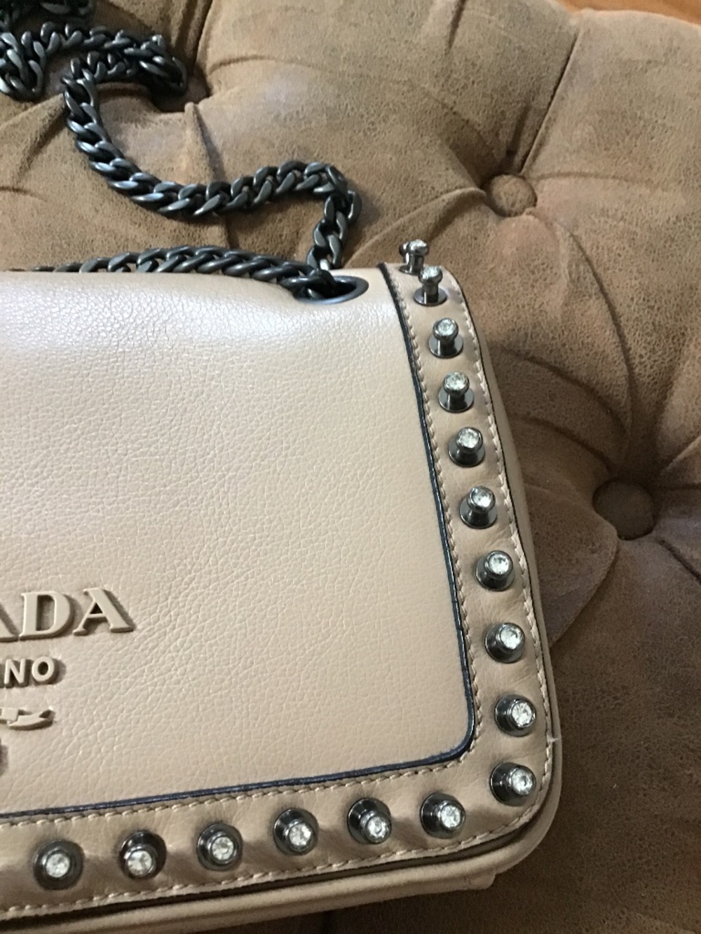 Prada bag - Picture 2 of 9